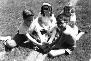Bobby, Vickie, Martha, Gary at the Linkhart House